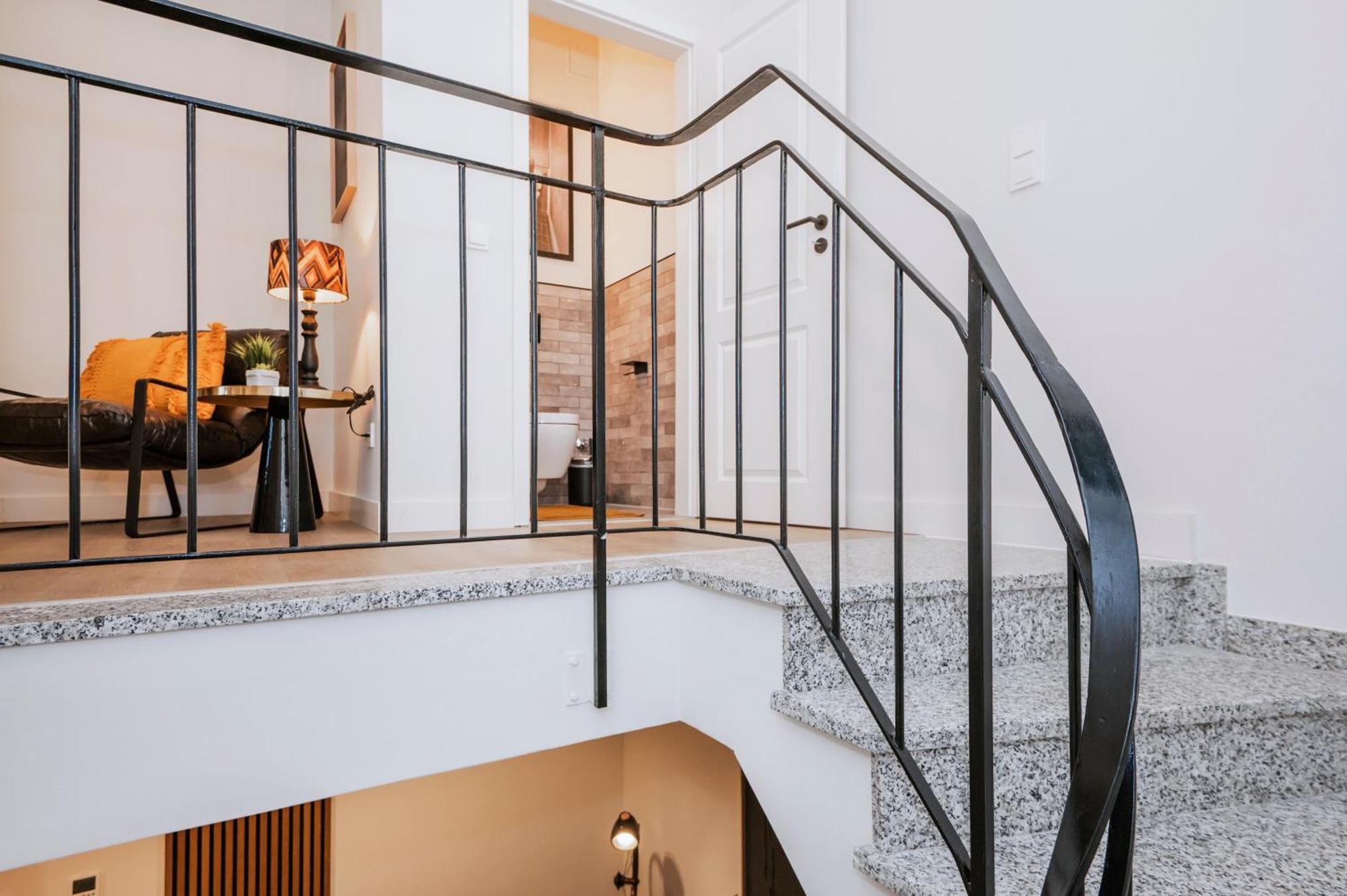 S331 - Luxurious Two Bedroom Duplex Apartment In Кёльн Экстерьер фото