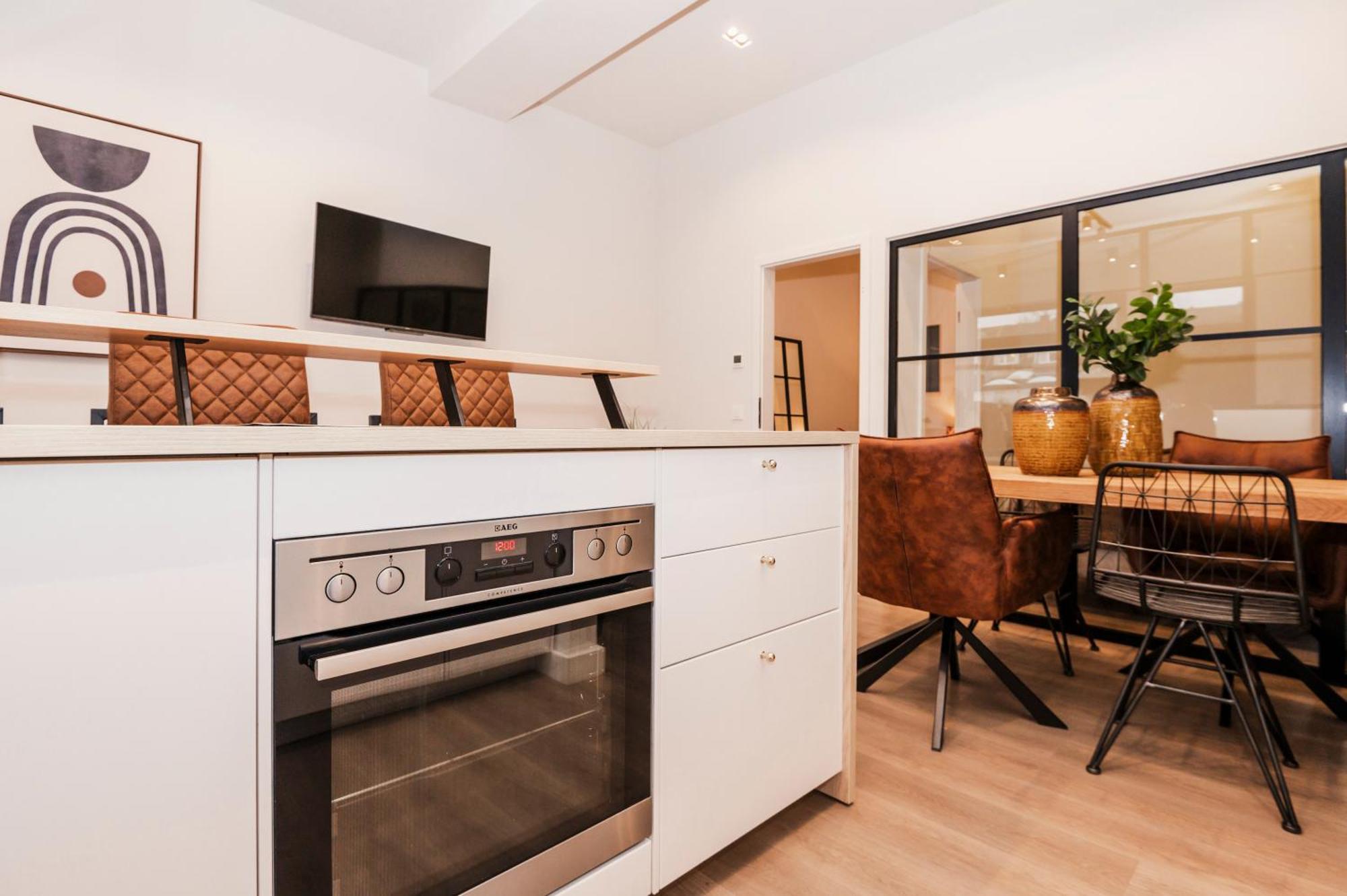 S331 - Luxurious Two Bedroom Duplex Apartment In Кёльн Экстерьер фото