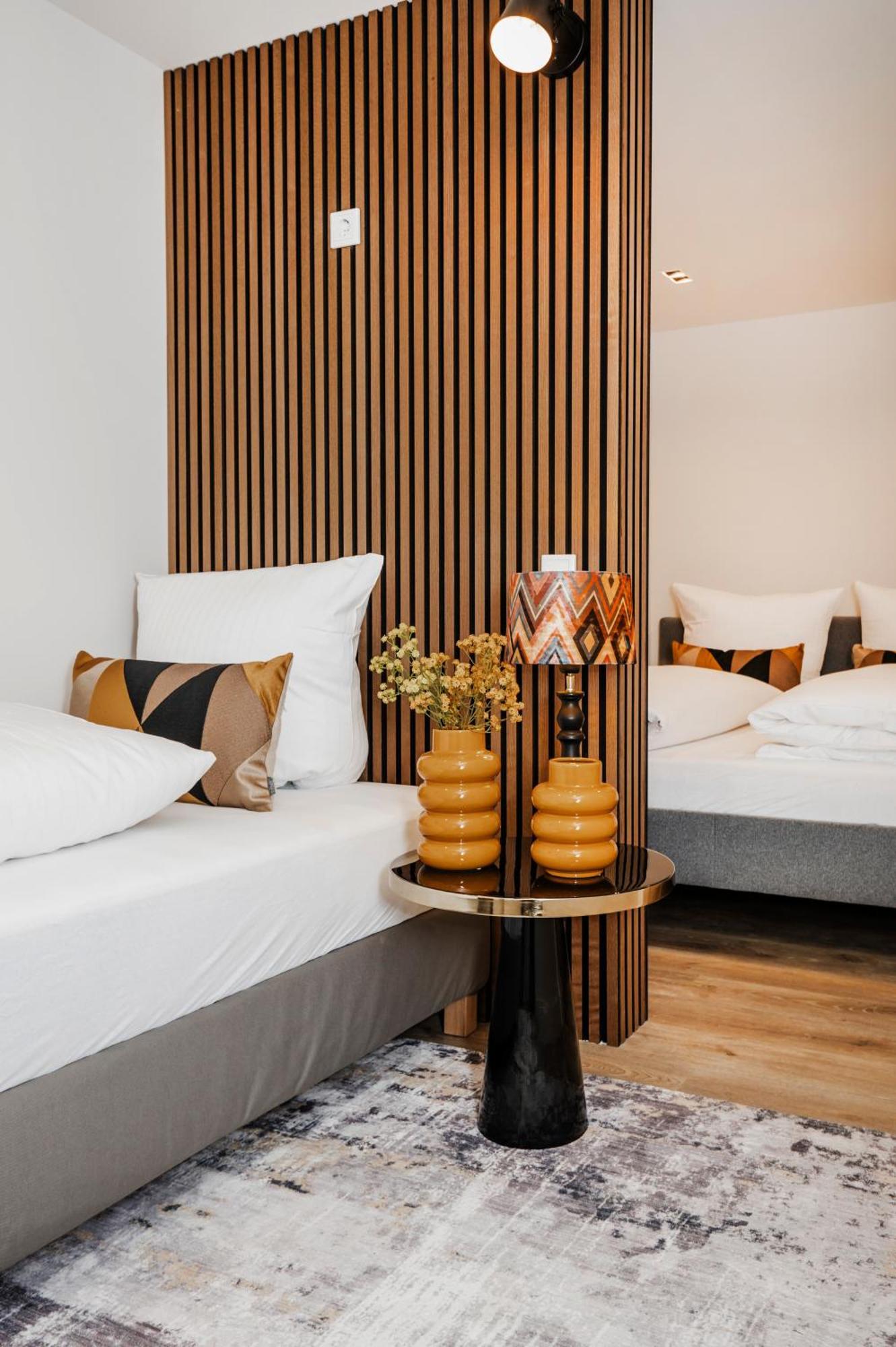 S331 - Luxurious Two Bedroom Duplex Apartment In Кёльн Экстерьер фото