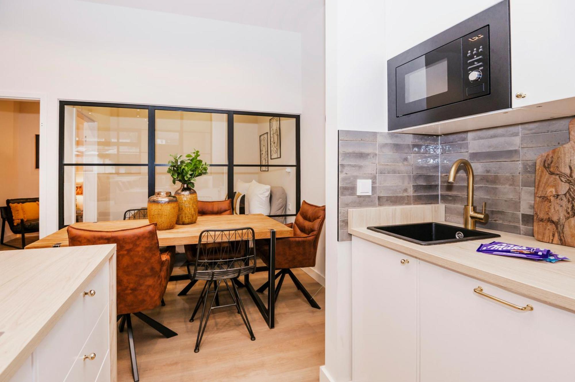S331 - Luxurious Two Bedroom Duplex Apartment In Кёльн Экстерьер фото